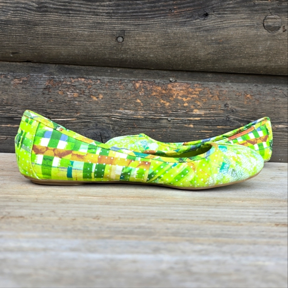 Nine West Blustery Y2K Art Pop Rouched Round Toe Comfort Ballet Flats 7M - Picture 4 of 14